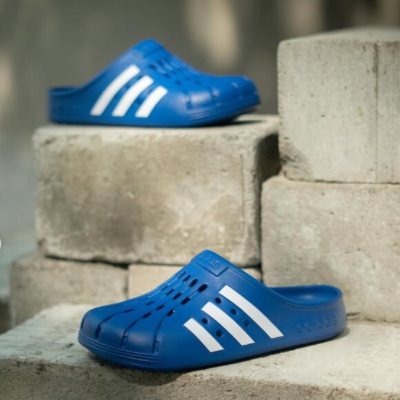 NEW adidas Adilette Clogs For Women in blue 254 - Picture 1 of 7